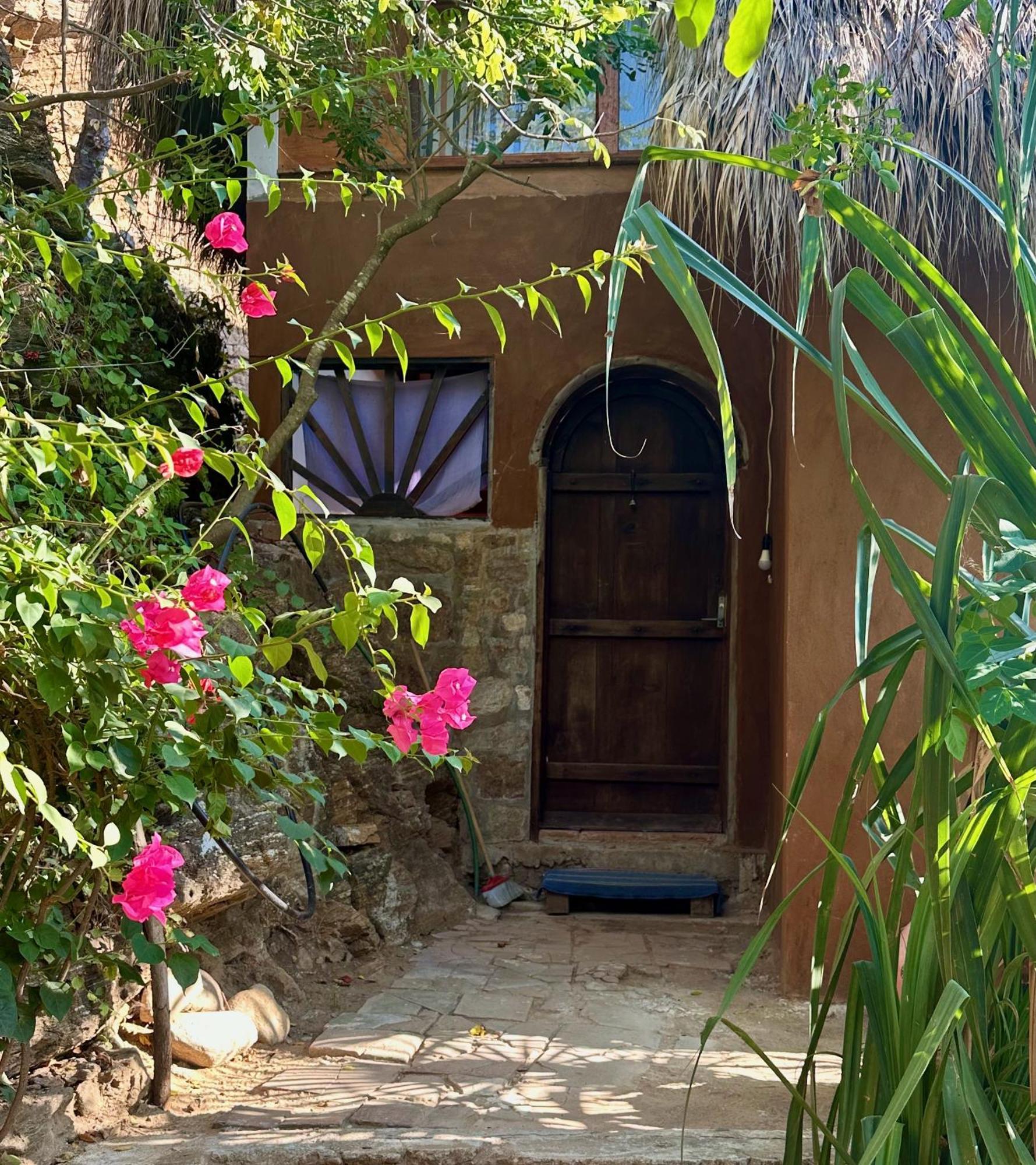 Lo Cosmico Hotel Zipolite Exterior photo